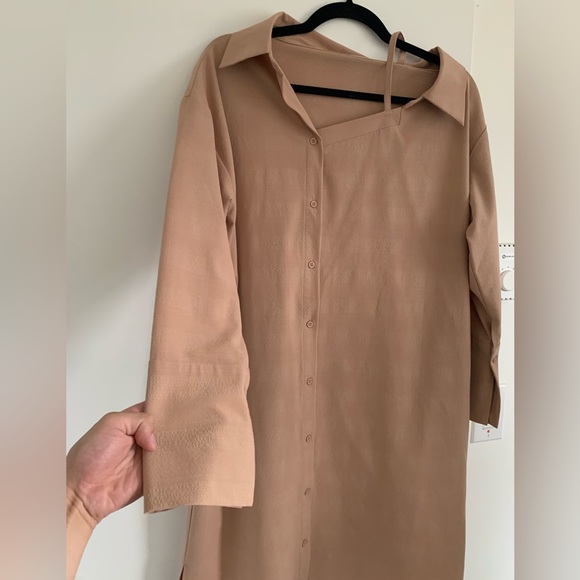 Drop Shoulder Dress - Picture 3 of 5